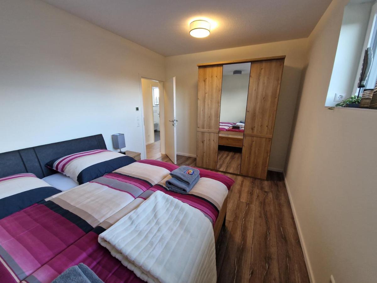 Apartment Nahe Meyer Werft In Ostfriesland Mit Kueche & Netflix Westoverledingen Exteriér fotografie